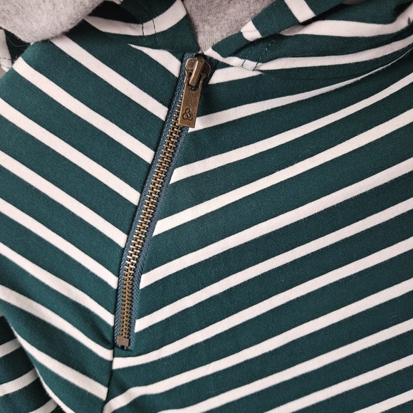 Ampersand Ave Double-Hooded Line It Up Spruce & Grey Sweater Size L - Picture 4 of 11